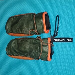 Sz 6 Hestra Mittens